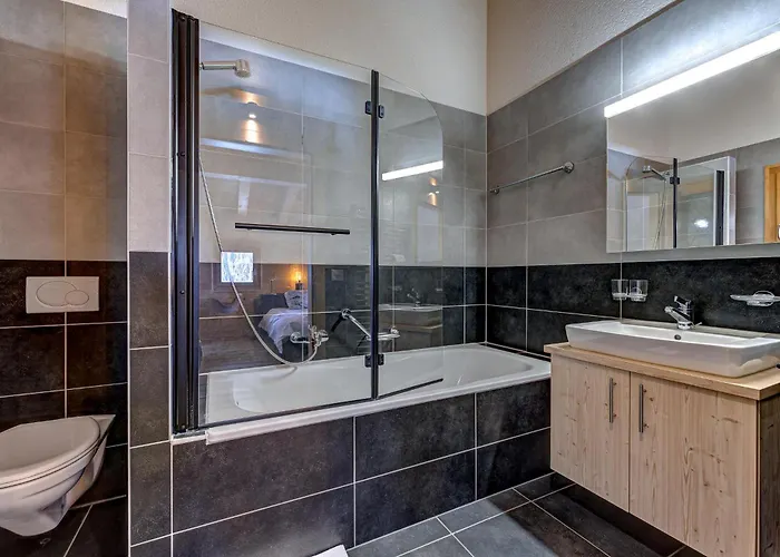 Chalet Flocon De Neige - Jacuzzi - Sauna La Tzoumaz