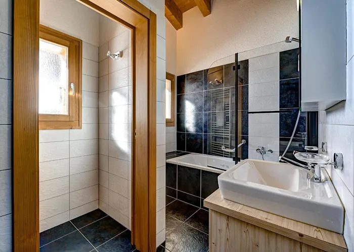 Σαλέ Flocon De Neige - Jacuzzi - Sauna *